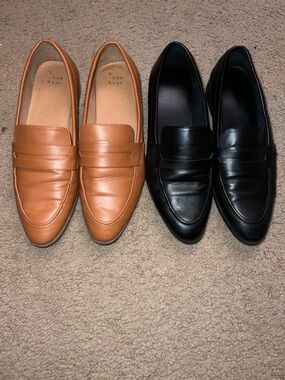 A new day target women clover loafers size 9 set of 2 black and tan